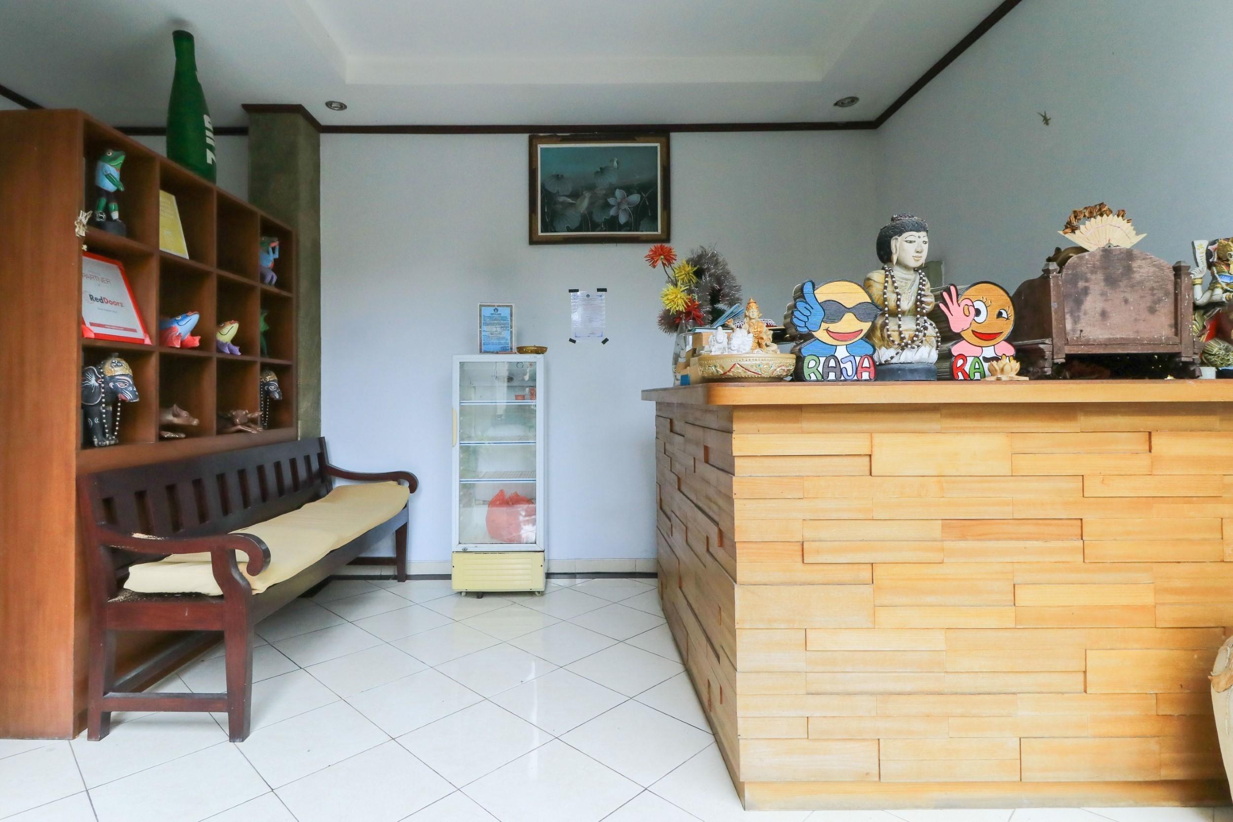 Puri Jayaraja Guest House Kuta Lombok Exterior foto